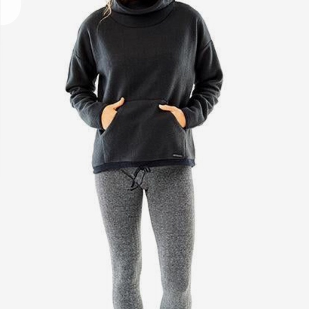NWOT! Carve Designs Cowl Neck Sweater. Black. Small.